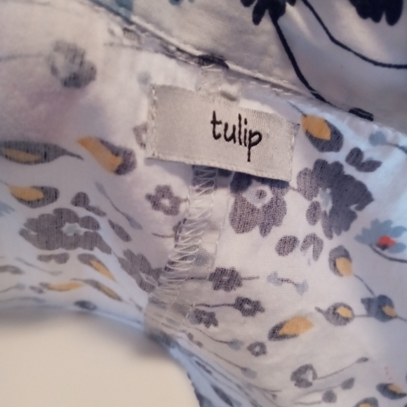 Tulip floral tunic button down blouse - Picture 3 of 5